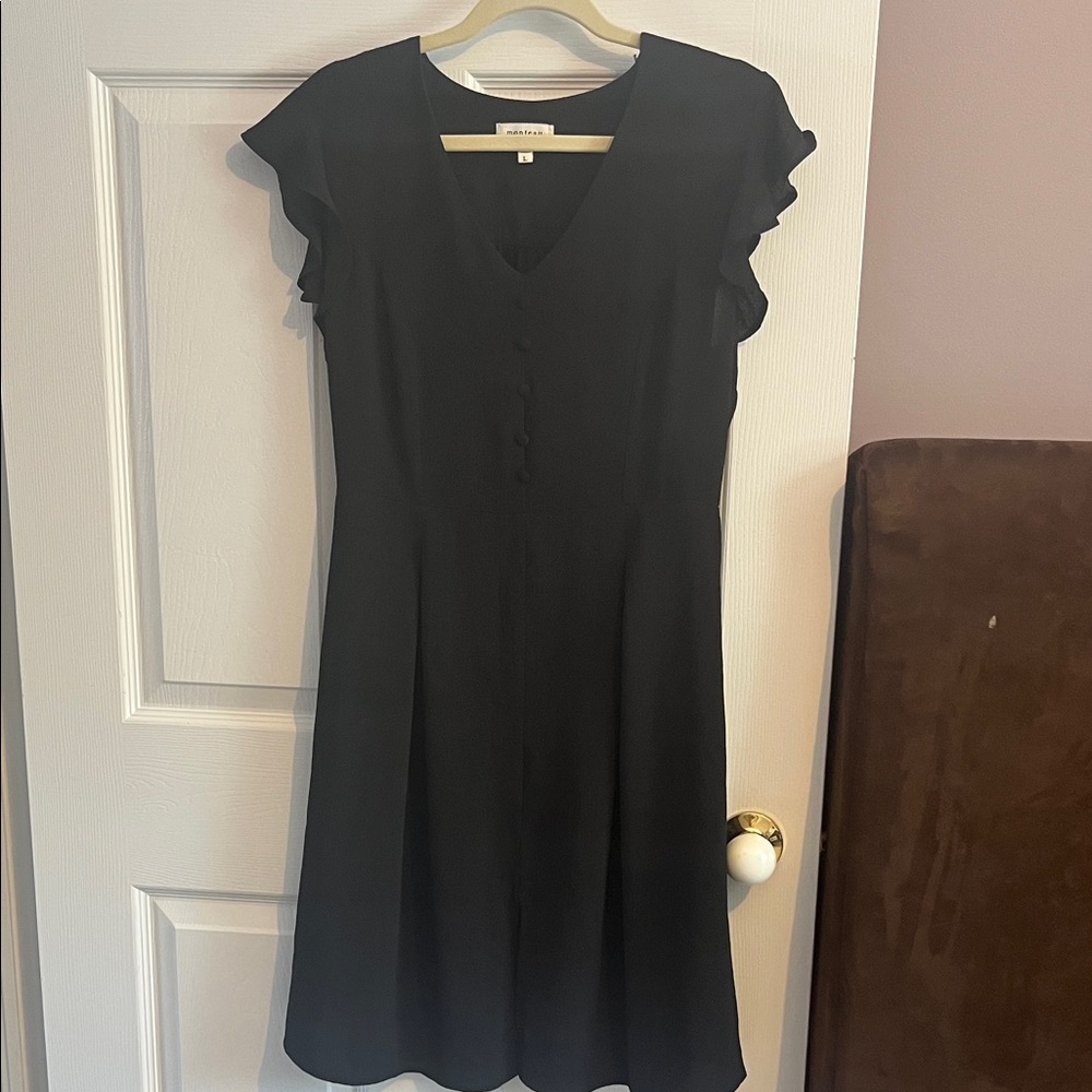Cute black dress